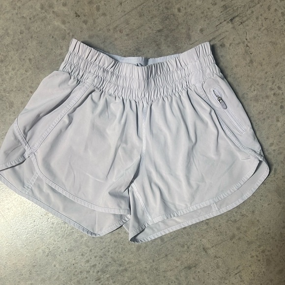 lululemon athletica Pants - EUC Lululemon “Hotty Hot” Shorts